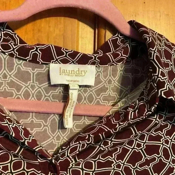 Laundry by Shelli Segal button down shirt. Size medium - Picture 2 of 7